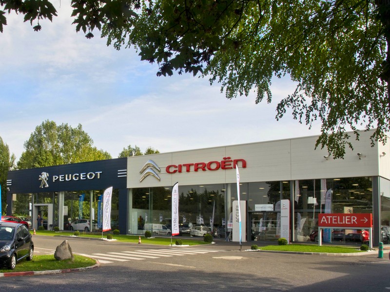 Peugeot, Citroën a DS pod jednou střechou